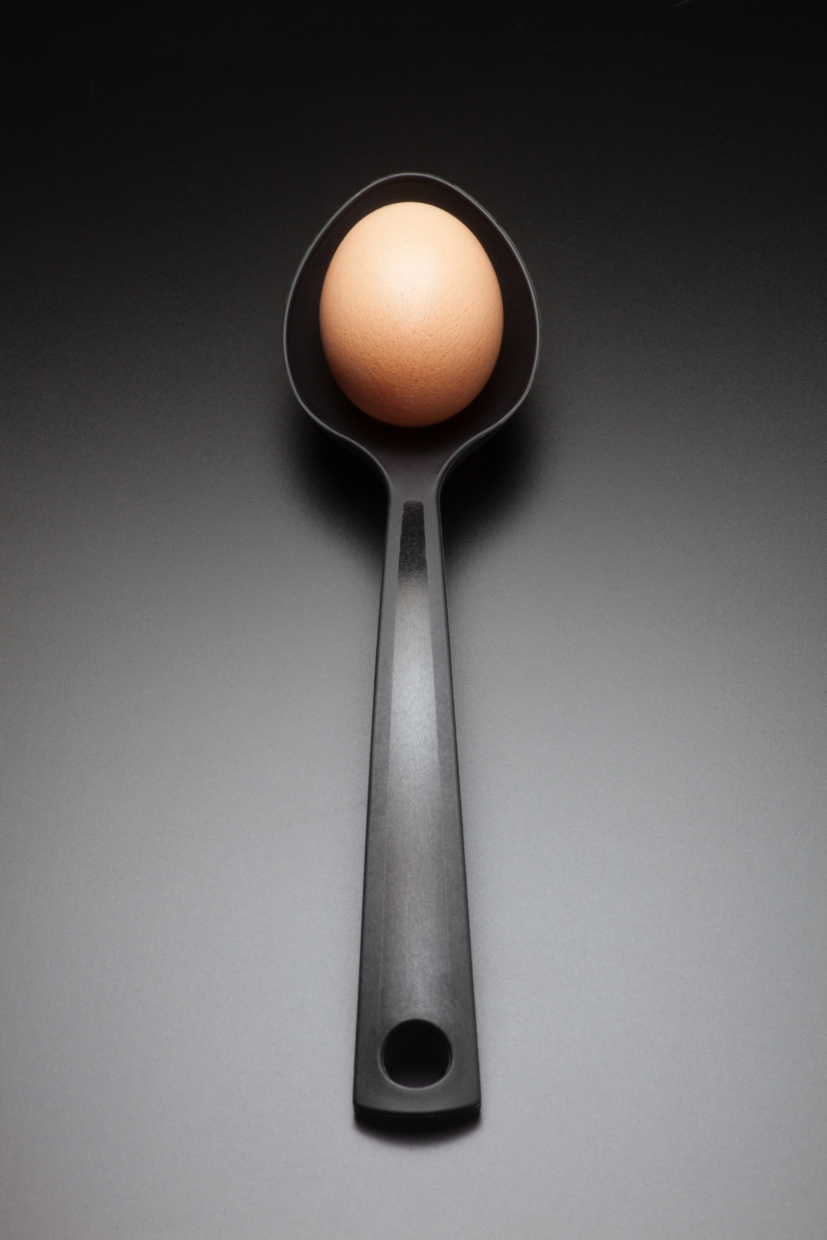 egg-and-spoon-product-shot