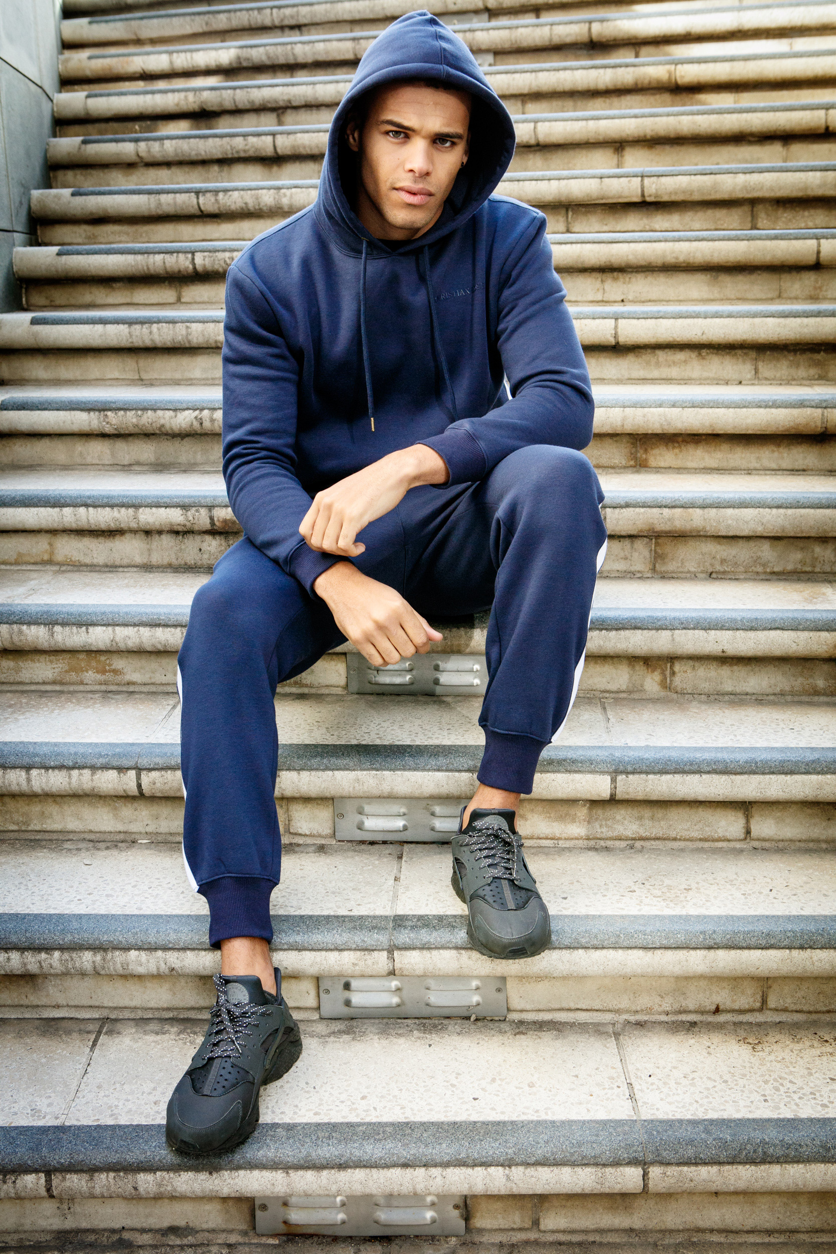 street-fashion-hoodie-product-photography