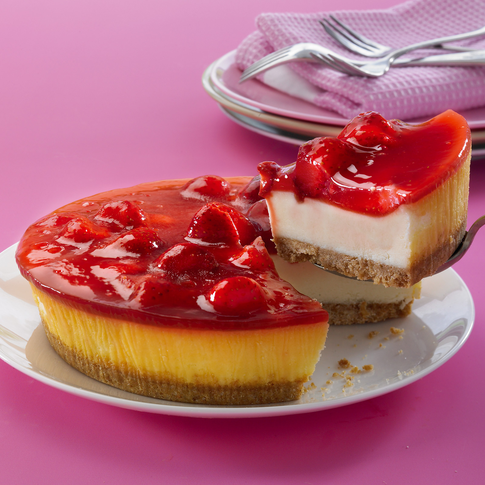 Strawberry-Cheesecake-Food-Photography